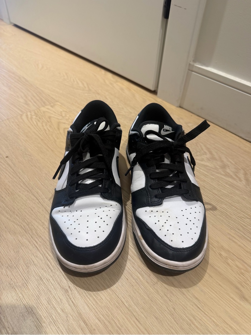 Nike women’s pandas Black & White Low-Top Sneakers
